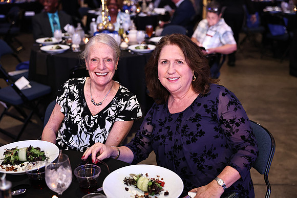 130-R6_09755
